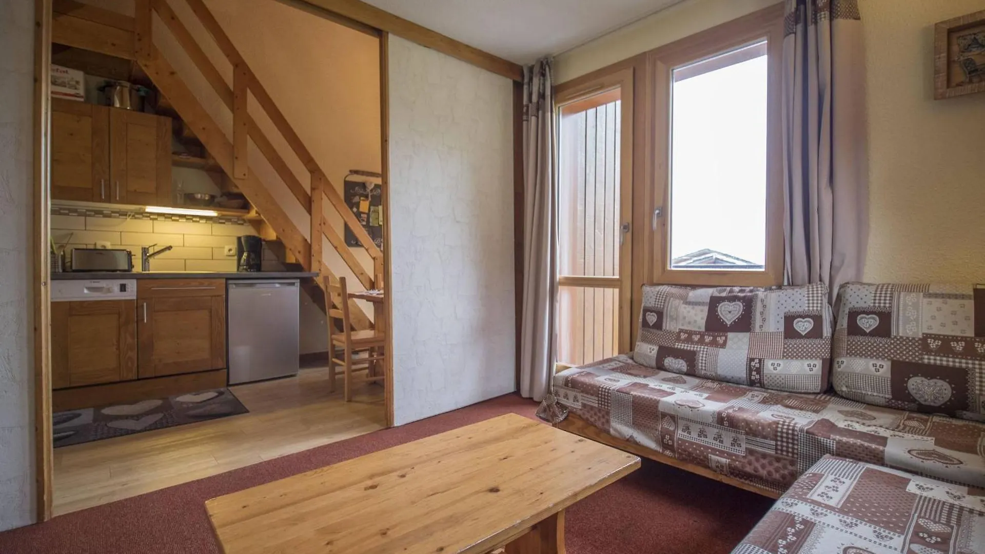 Valmorel, 2 Pieces + Mezzanine, 6 Pers, Simple, Animaux, Skieurs - Fr-1-356-479 France